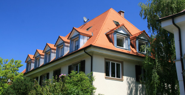 Dachsanierung und Dachausbau – Maßnahmen für mehr Energieeffizienz